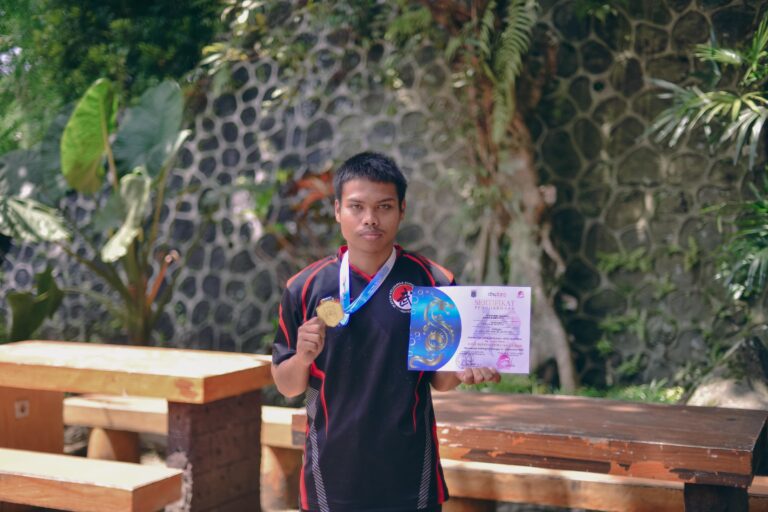 Mahasiswa Agribisnis UMM Raih Medali Emas dalam Kejuaraan Daerah Wushu Sanda Jawa Timur